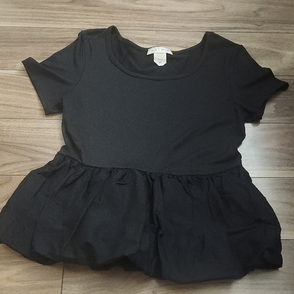 🔥3/$24 Peplum Black Girl Top